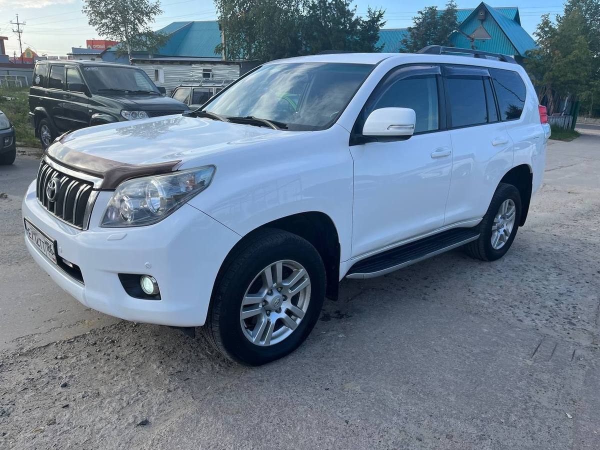 Toyota Land Cruiser Prado 2011