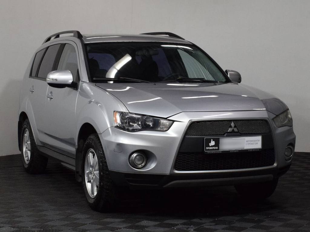 Mitsubishi Outlander 2011