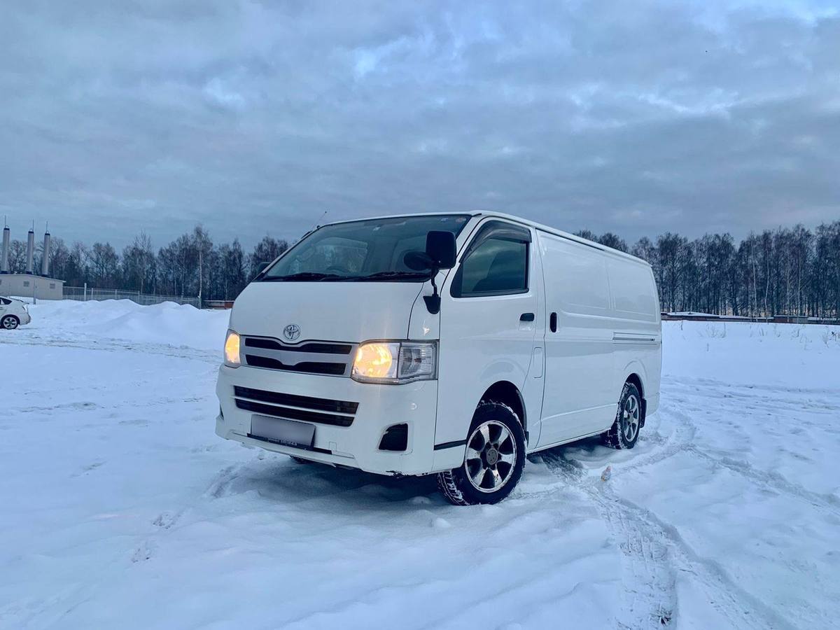 Toyota Hiace h200