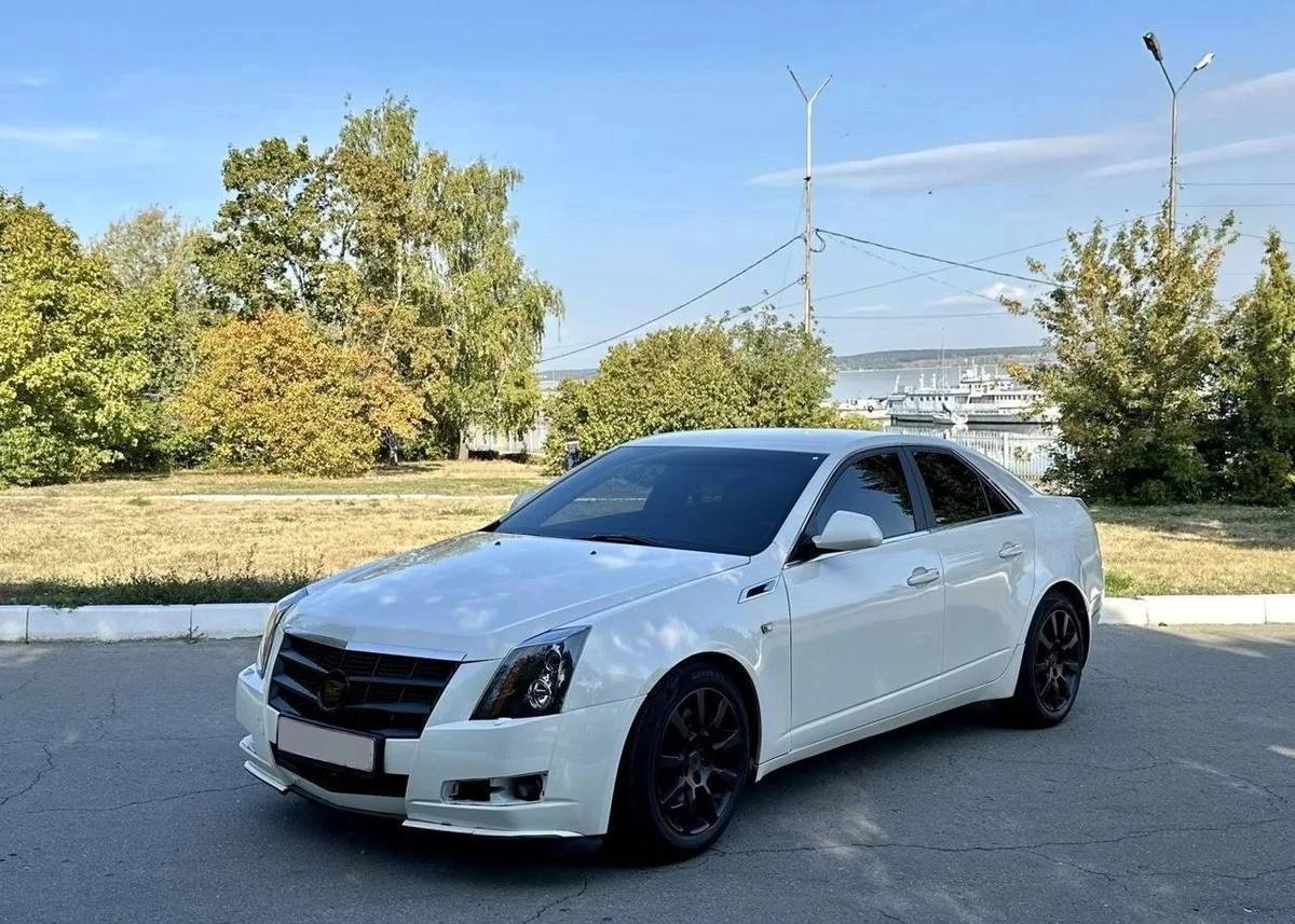 Cadillac CTS II 2011