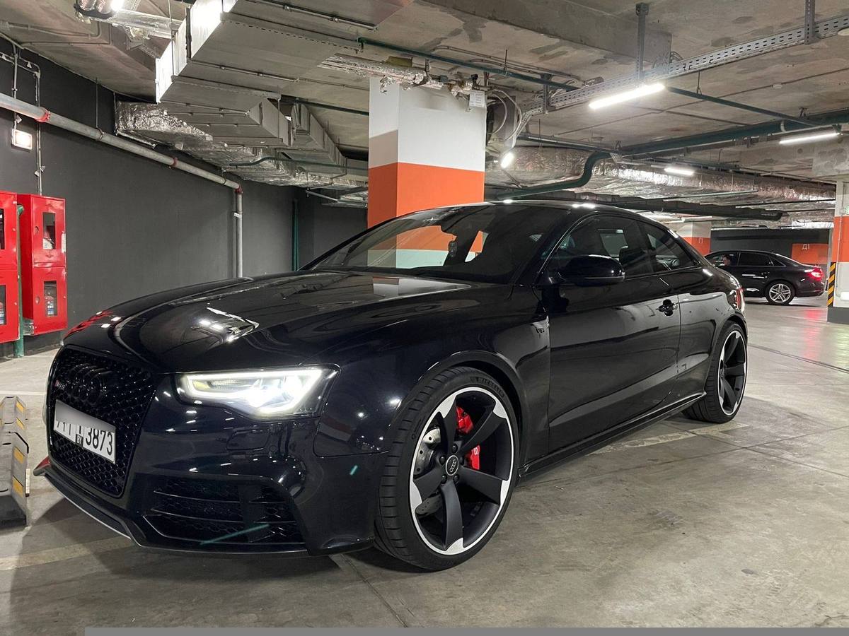 Ауди rs5 черная матовая