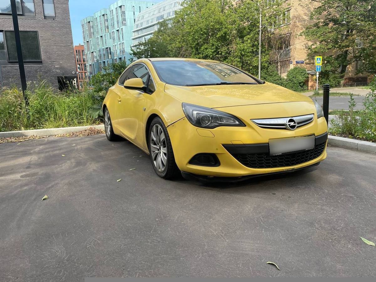 opel astra gtc j