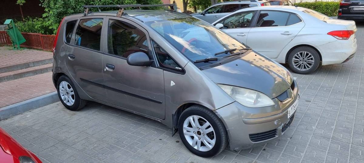 Mitsubishi Colt z30